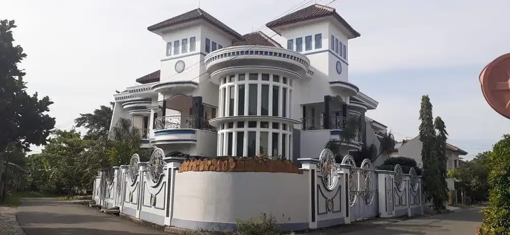 DIJUAL RUMAH BESAR DAN MEGAH FURNISH DALAM KOMPLEK DUREN SAWIT JAKTIN