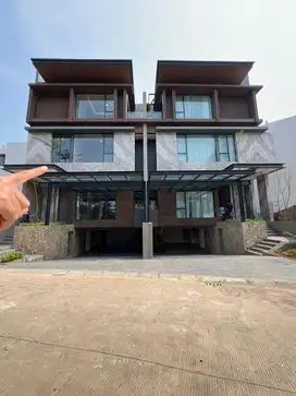 Dijual Rumah Luxury 9x15 4LT LIFT Lake Villa - Citra 6, Jakarta Barat