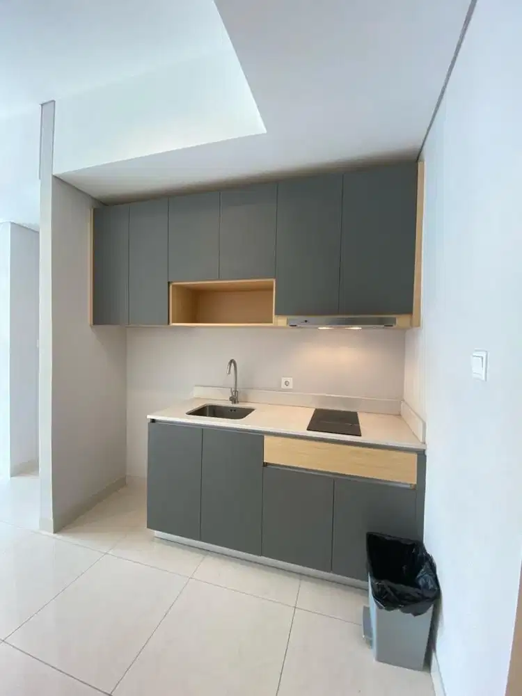 Di Sewakan Apartemen Taman Anggrek Residence 3 kamar  Semi furnish