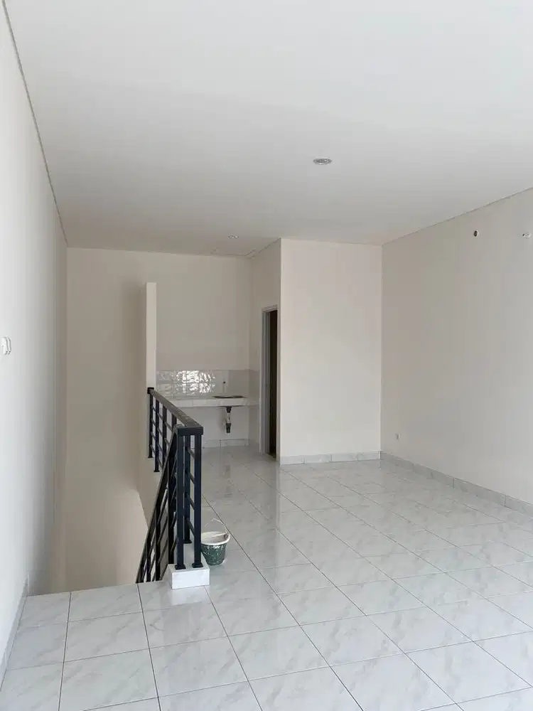 DISEWAKAN RUKO PASAR MODERN PARAMOUNT GADING SERPONG