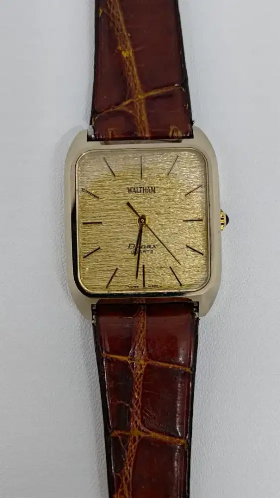 Jam Tangan Vintage Waltham Dynax