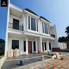 Rumah Konsep Classic Siap Huni dekat kampus Stan Dp 0 Free Biaya2