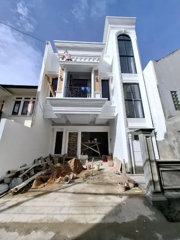 Rumah Baru Bagus Siap Huni 2,5 Lantai Di Jagakarsa