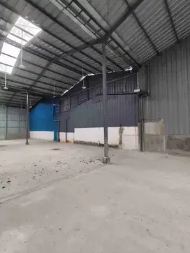 Di sewakan gudang cocok untuk ekspedisi cargo dan lain-lain