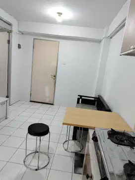 disewakan apartemen gading nias 2 kmr furnish baru di cat tahunan