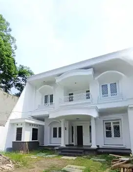 RUMAH DI JL.KEMANG TIMUR-COCOK UNTUK RUMAH TINGGAL & TEMPAT USAHA