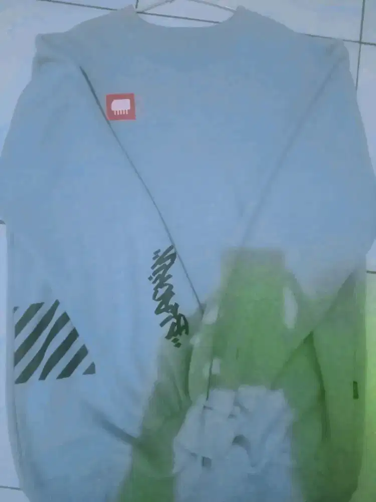 CREWNECK BLACK ID
