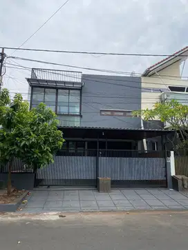 Dijual rumah di kawasan Cilandak Jakarta Selatan