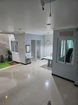 Dijual Rumah di Daan Mogot Baru Boulevard 200M 4.3M