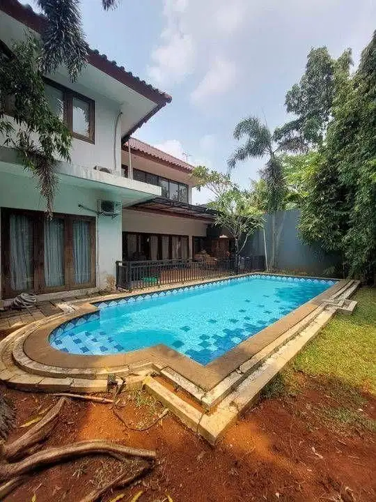 Rumah Bagus Siap Huni Dalam Townhouse Di Lebak Bulus