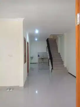 Dijual Rumah Mewah Murah Kalideres Permai, Balkon Luas 2Lnt,Kt3,Km2
