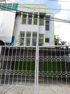 TURUN HARGA! RUKO 3 ¼ LANTAI DI KOMERSIAL AREA JAKARTA PUSAT