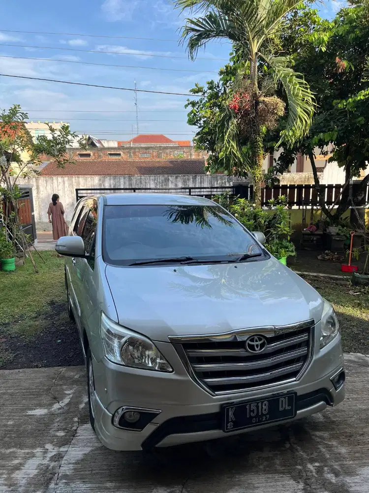 DIJUAL CEPAT MOBIL TOYOTA INNOVA ASLI BARONG ( V Luxury) Bensin 2.0