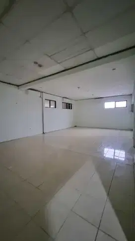Gudang disewakan 3 lantai Siap Huni di Karawaci Tangerang  Liu