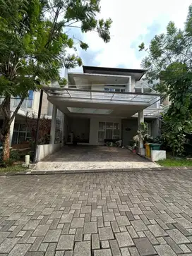 RUMAH DIJUAL DI SERENIA HILLS LEBAK BULUS CLUSTER VENTURE BARAT