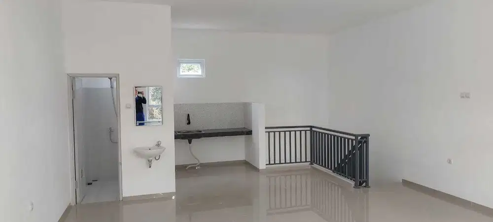 Disewakan Ruko Strategis Di Mainroad Sarijadi Bandung Utara