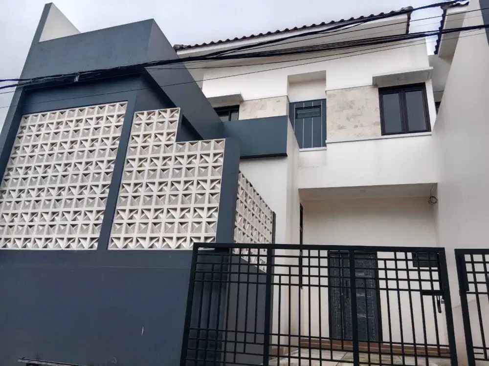 Rumah Lux Manis di Antapani dkt Kiaracondong RS Santo Yusuf Cicadas