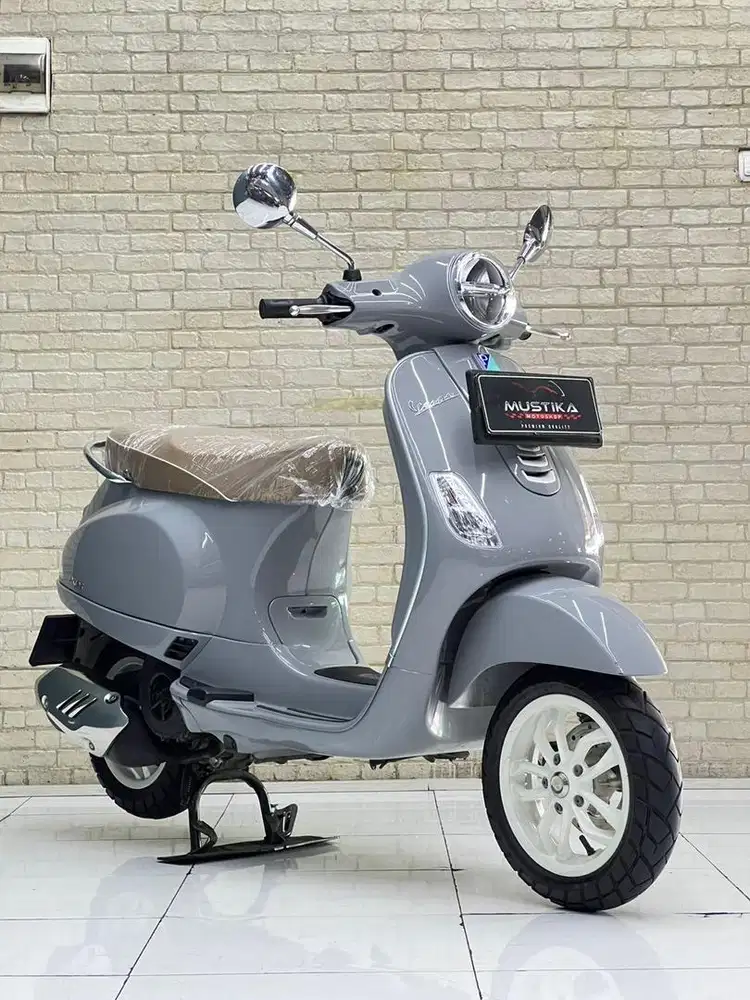 Cukup Dp 1jt an Bawa pulang Vespa LX 125 Iget PMK 2025 - Zaky Mustika