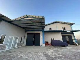 Dijual gudang gandeng rumah 2lnt,siap pakai,banyak kamar,mewah,bagus