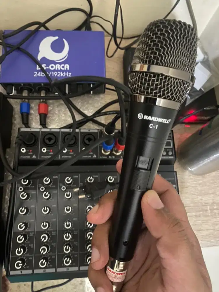 PERALATAN LIVE STREAMING