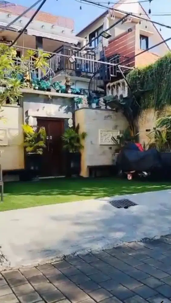 DIJUAL VILLA BARU MUNGIL ANTIQUE 2 LANTAI FULL FURNISH DI JIMBARAN