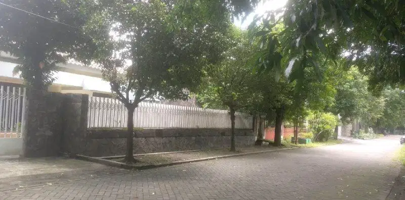 Dijual Rumah Luas Lokasi Strategis Ketintang Wiyata Surabaya