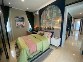 Dijual rumah mewah 3 lantai american style view danau di alam sutera