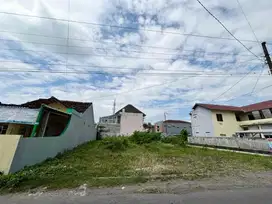 Dijual Tanah Hook Strategis 2 Muka Kawasan Gamping Dekat JCM
