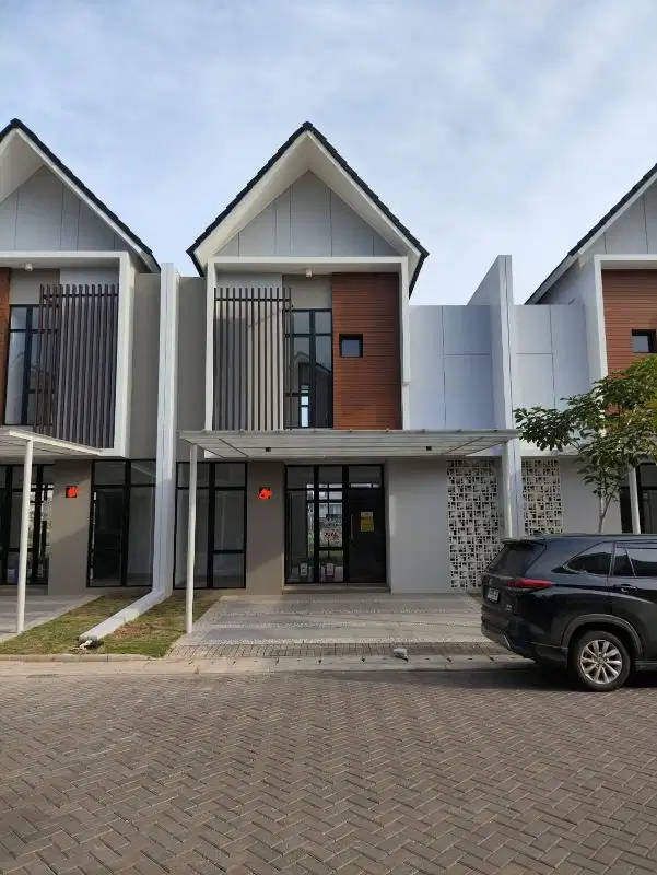 RUMAH PIK 2 DISEWA UKURAN 8X15 VIEW DANAU 3 LANTAI CLUSTER DENVER