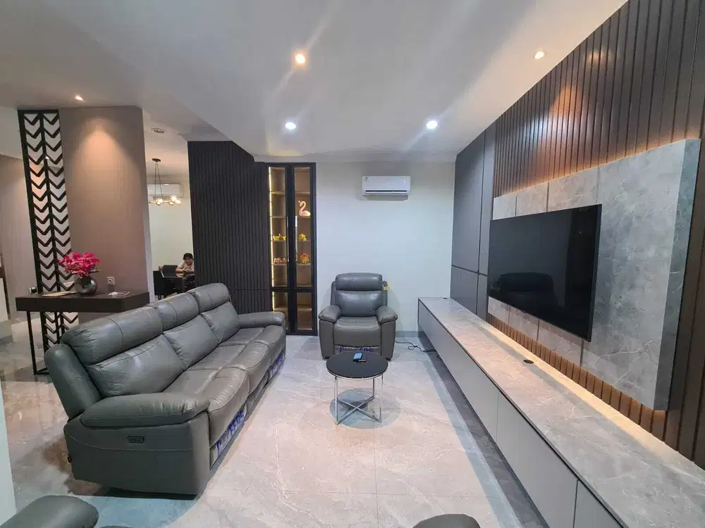 Rumah Full Furnished Berikut Elektronik The Springs Cluster Flamingo