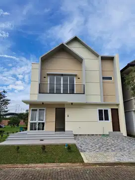 Siap Huni Rumah Baru Hoek The Eminent Cluster Illustria BSD City