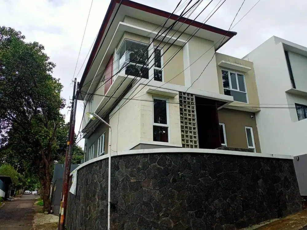 Rumah Hook Cantik Sayap Tubagus Ismail Cigadung Dago dkt Cikutra ITB