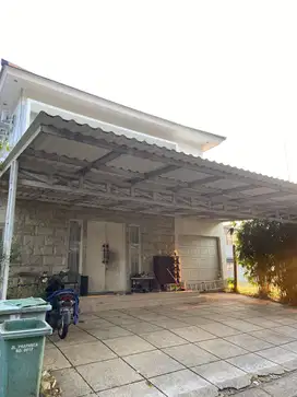 Dijual Rumah ada Swimpol di Taman Brawijaya Lippo Karawaci Tangerang