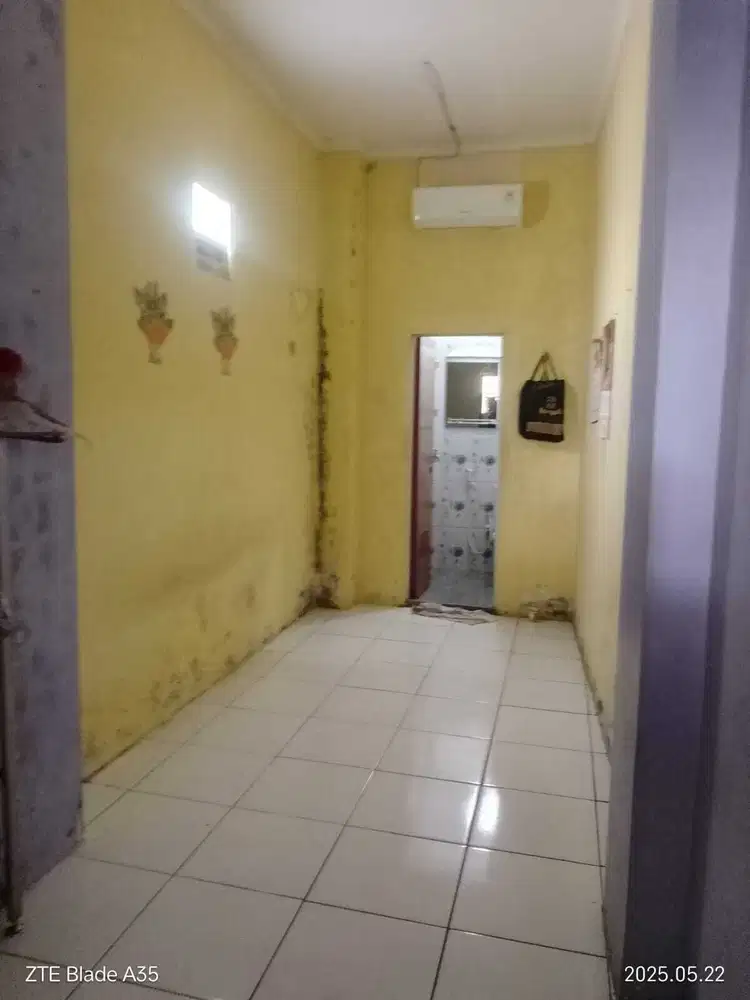 Ruko gandeng di deket pertigaan parung bingung sawangan depok