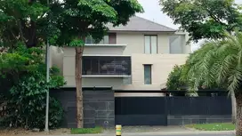DIJUAL RUMAH  RAYA CITRALAND SURABAYA