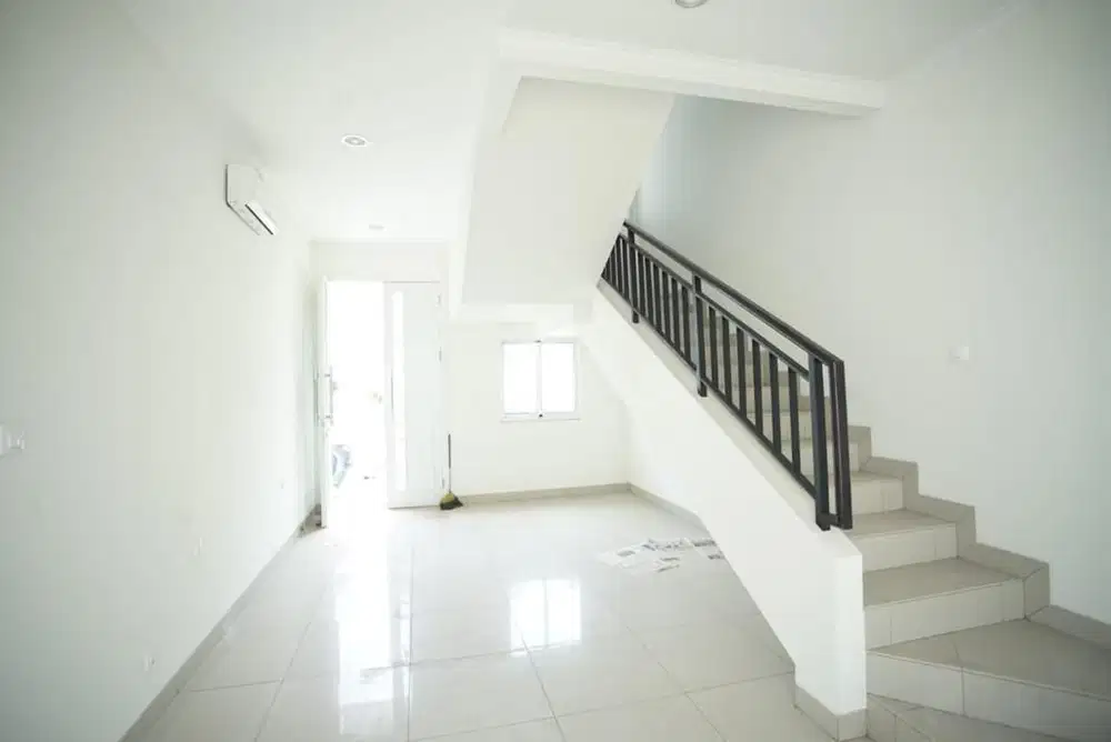 Disewakan Rumah Murah Siap Huni di Cluster Amanda Summarecon