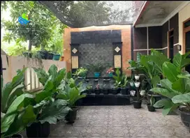 Dijual rumah siap pakai di Graya Raya Bintaro Jaya