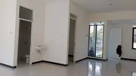 Dijual Rumah di Taman Holis Indah 1
