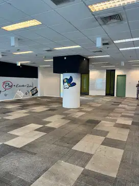 SEWA KANTOR DI JAKARTA SELATAN KUNINGAN 382M2 FITTED 195K NEGO