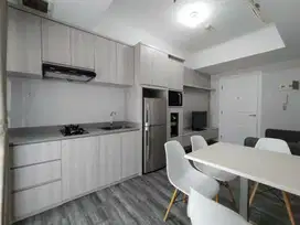 2BR Furnish Interior Baru Sewa Apartemen Royal Mediterania Garden