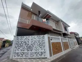 Jual rumah tengah kota solo dekat manahan mall