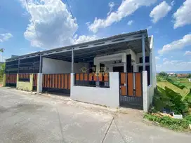 DIJUAL RUMAH CANTIK DESAIN MODERN DI JALAN IMOGIRI TIMUR