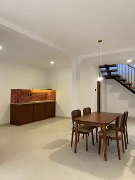 Dijual Rumah 2 Lantai dengan desain tropis di Arcamanik Bandung