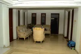 Dijual Rumah Full Furnished Nyaman siap Huni Lokasi di Setraduta