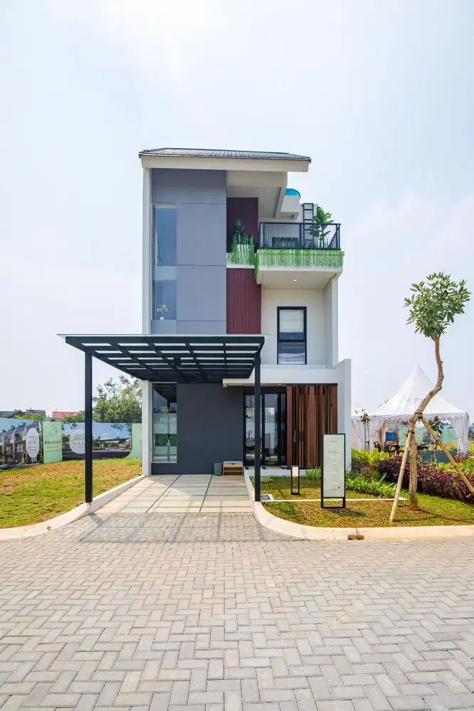 Dijual Rumah 3 lantai di daerah Cikupa