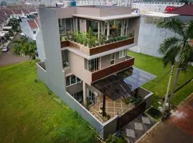 Dijual rumah mewah 4 lt pakai lift fullyfurnish di gading serpong
