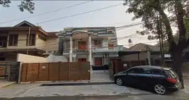 RUMAH DIJUAL DI KRAMAT PELA KEBAYORAN BARU JAKARTA SELATAN SIAP HUNI