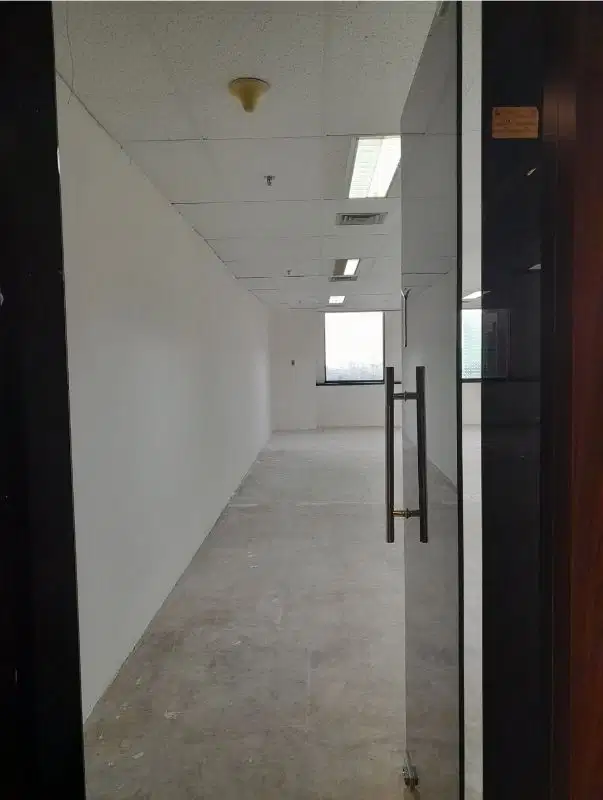 SEWA KANTOR DI JAKARTA SELATAN SCBD 1000M2 BARE 200RB