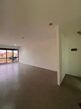 Disewakan Ruko lantai 2 saja Hive Parc Lippo Karawaci Hadap Boulevard