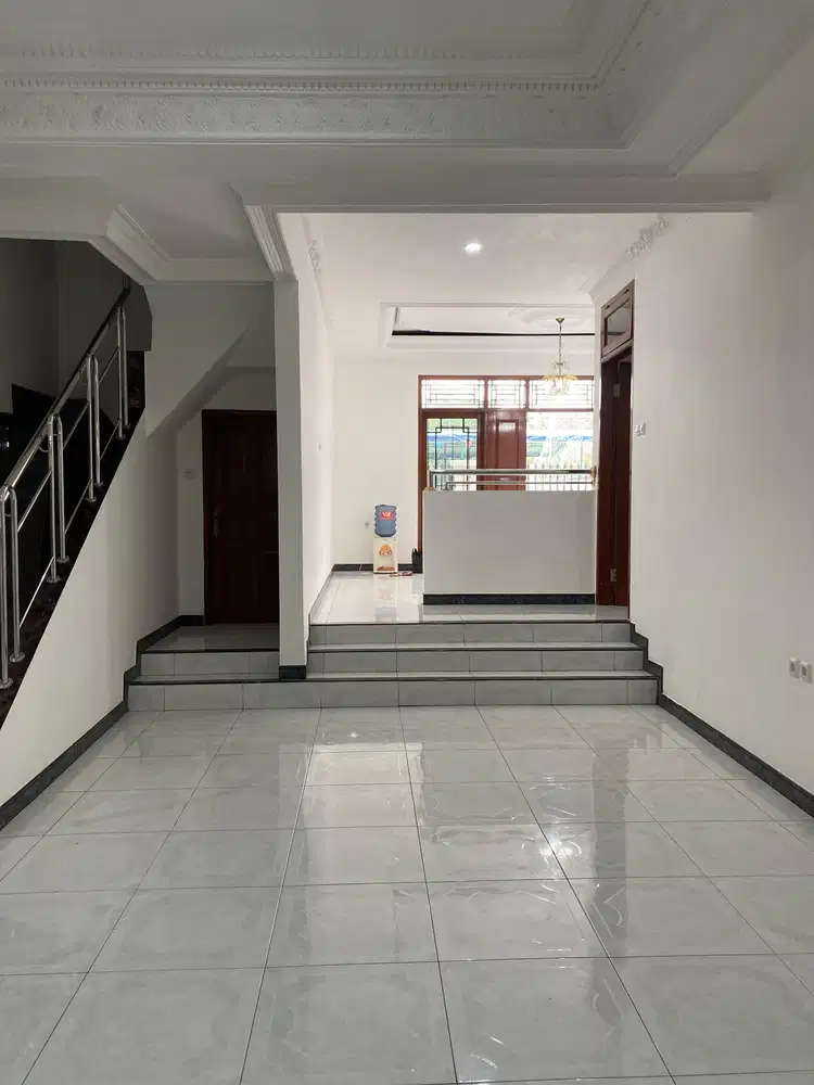 Disewakan Rumah Siap Huni Hoek di Antapani